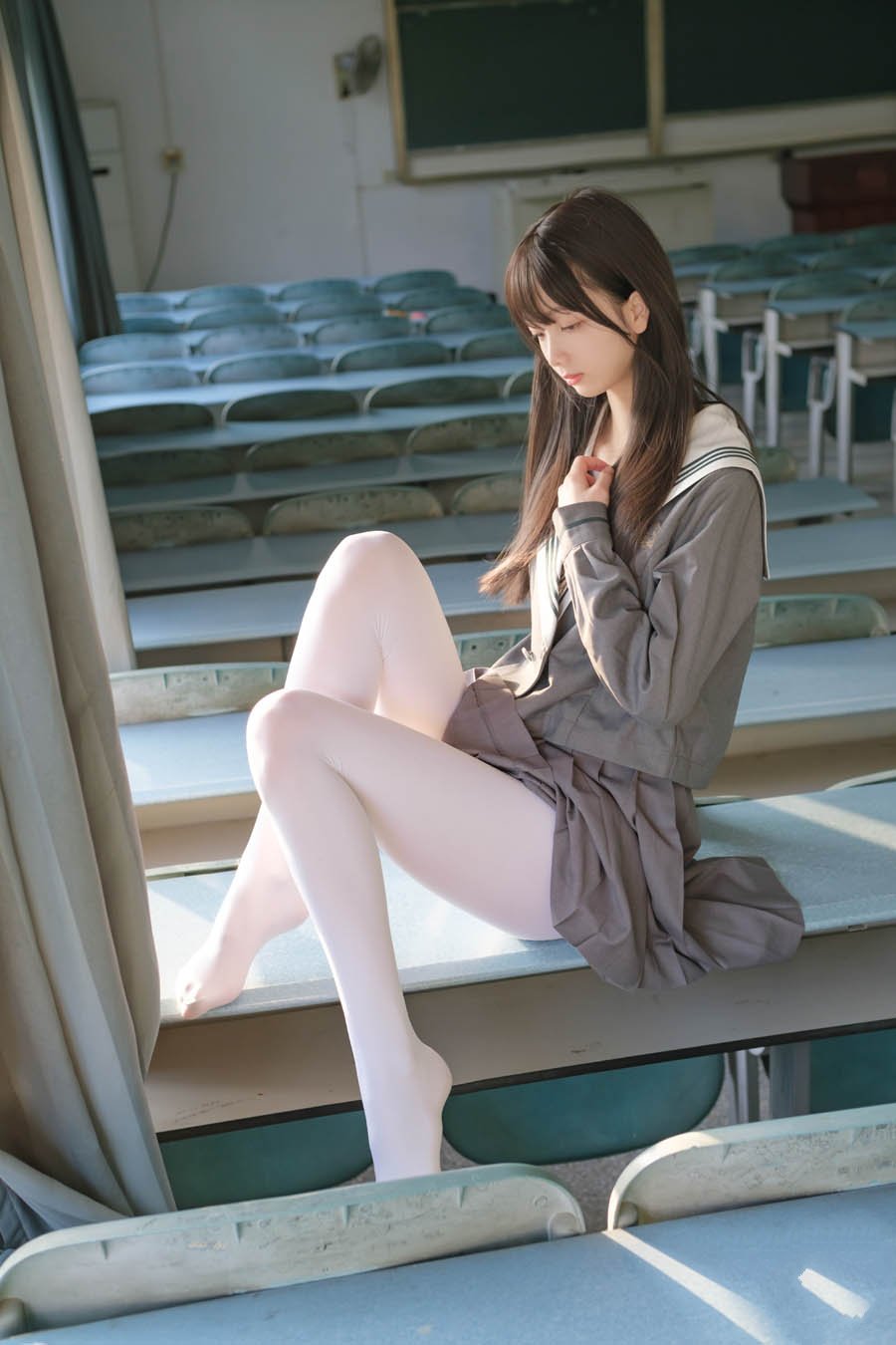 白丝美腿福利 赤西夜夜写真图片以及视频资源合集