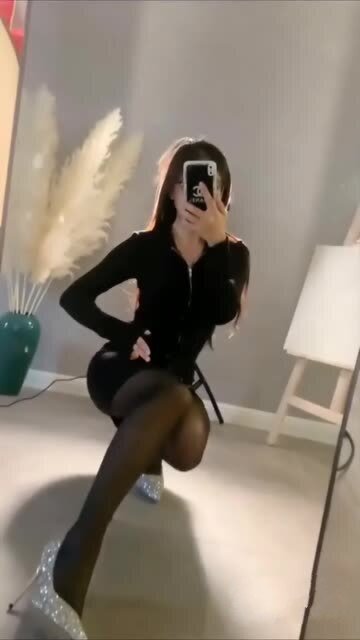 黑丝美腿福利 若若老师 写真套图合集下载