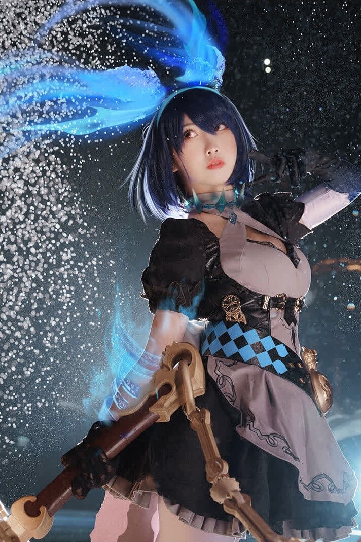 面饼仙儿 cos 最新写真资源合集下载[持续更新]