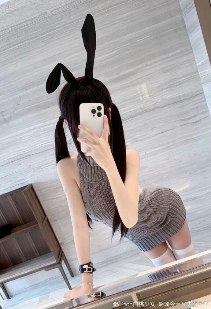 瑶瑶今天又失眠了 白桃少女 最新写真图片视频资源合集[持续更新]