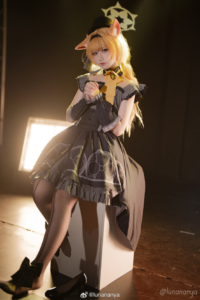 lunananya 制服诱惑 最新写真套图合集下载[持续更新]