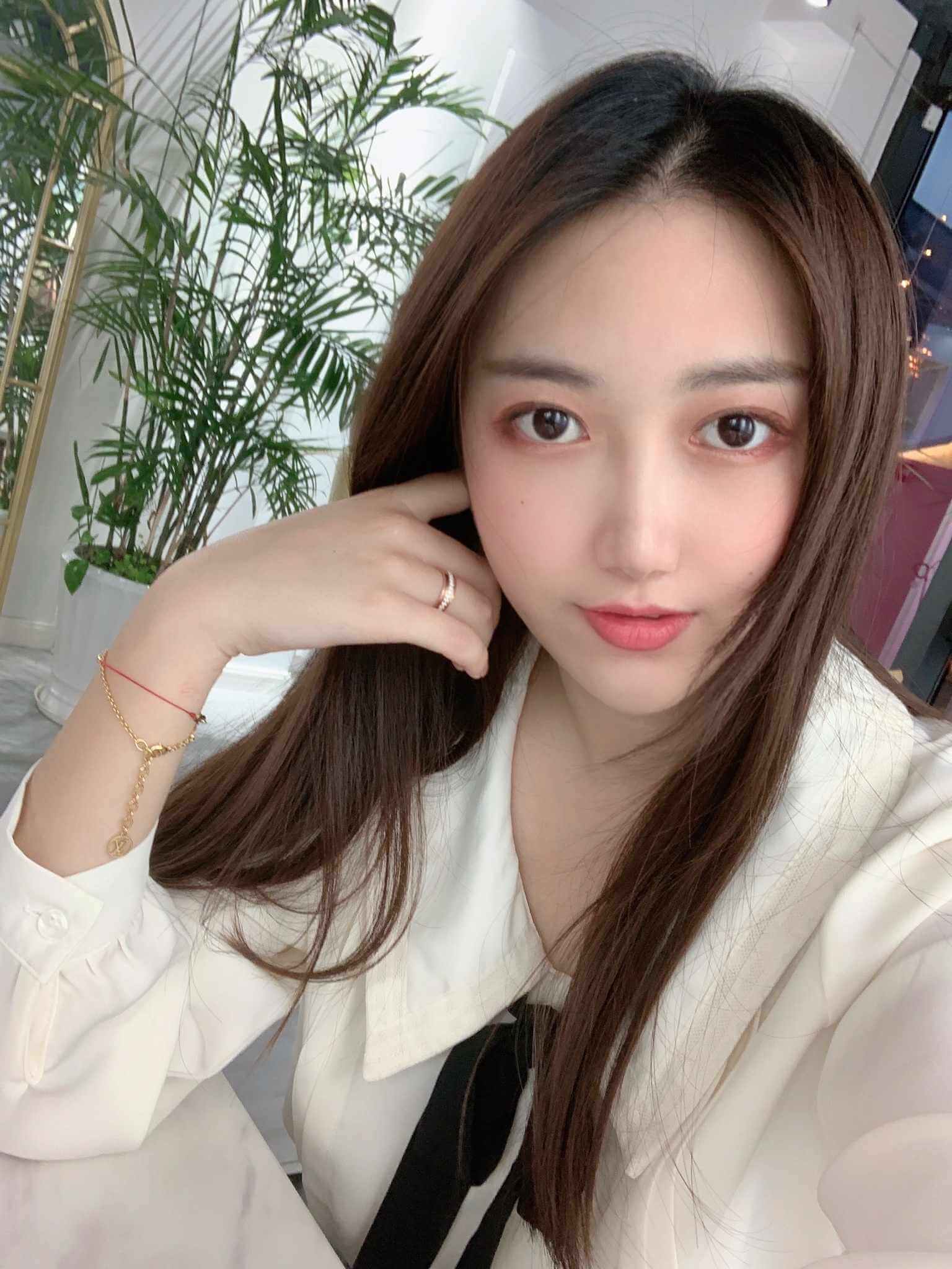 一只哈比猪 微密圈 最新图集定制写真套图以及视频合集下载[持续更新]