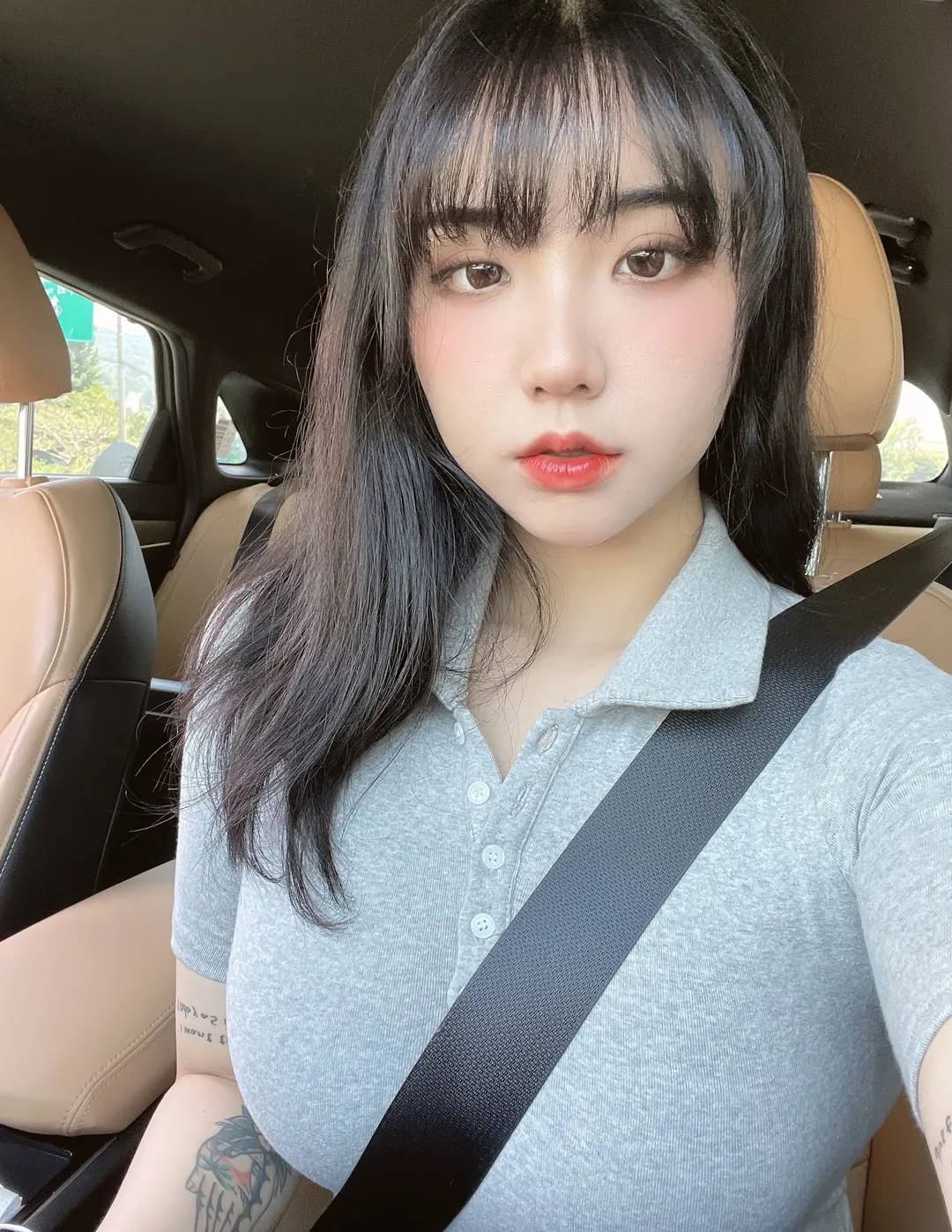 echih 巨乳美女最新写真套图合集下载[持续更新]