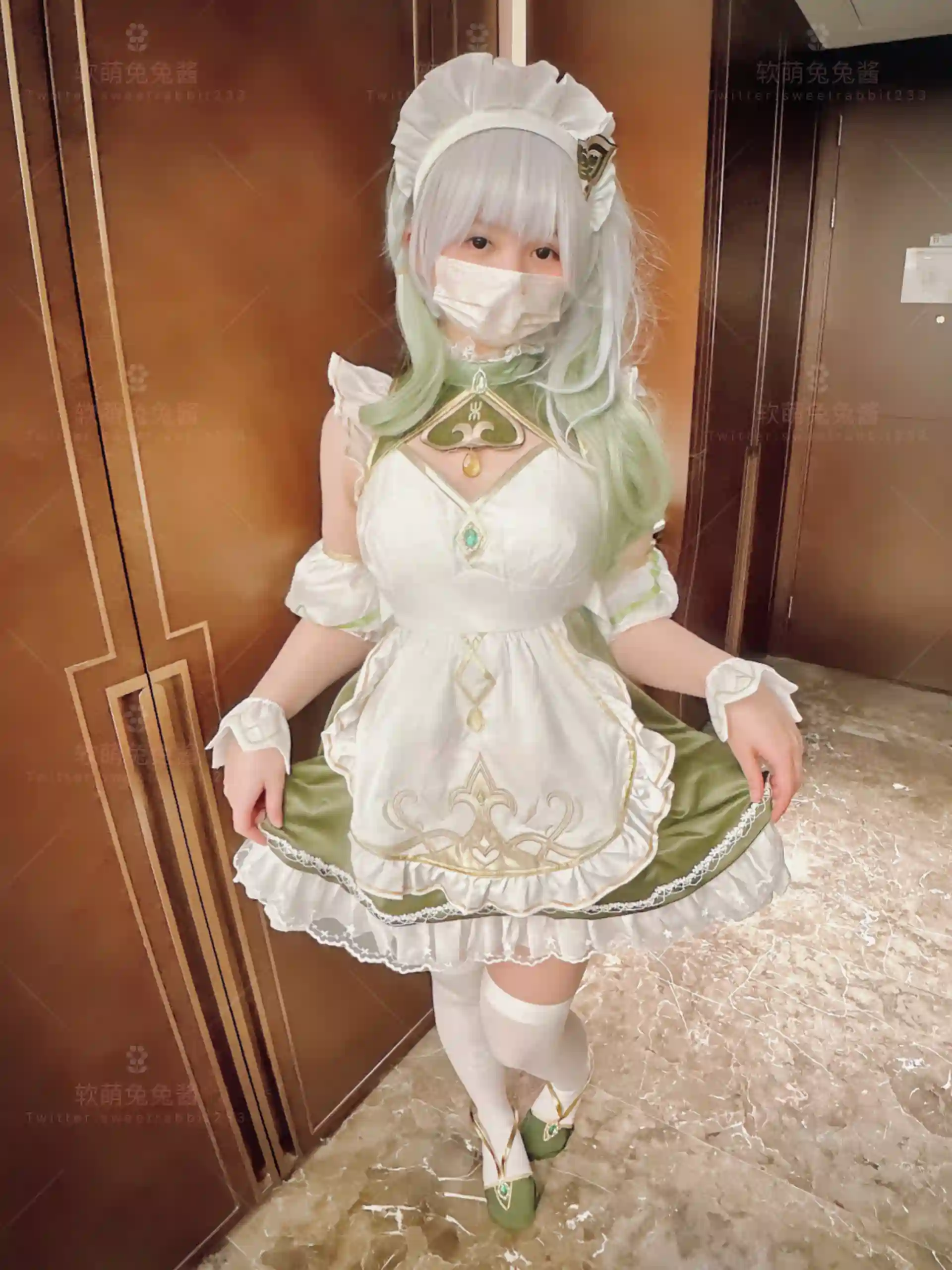 软萌兔兔酱 写真合集下载 [16套-12.97GB]