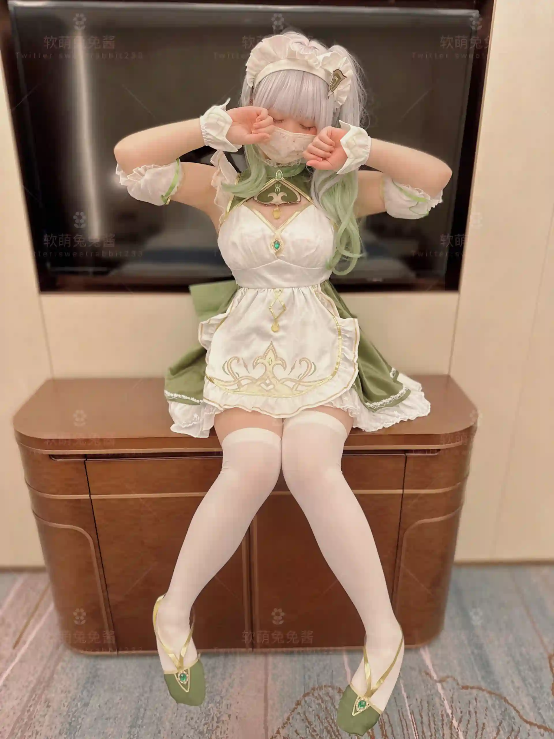 软萌兔兔酱 写真合集下载 [16套-12.97GB]